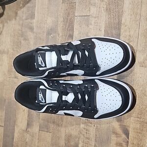 Nike Panda Dunks